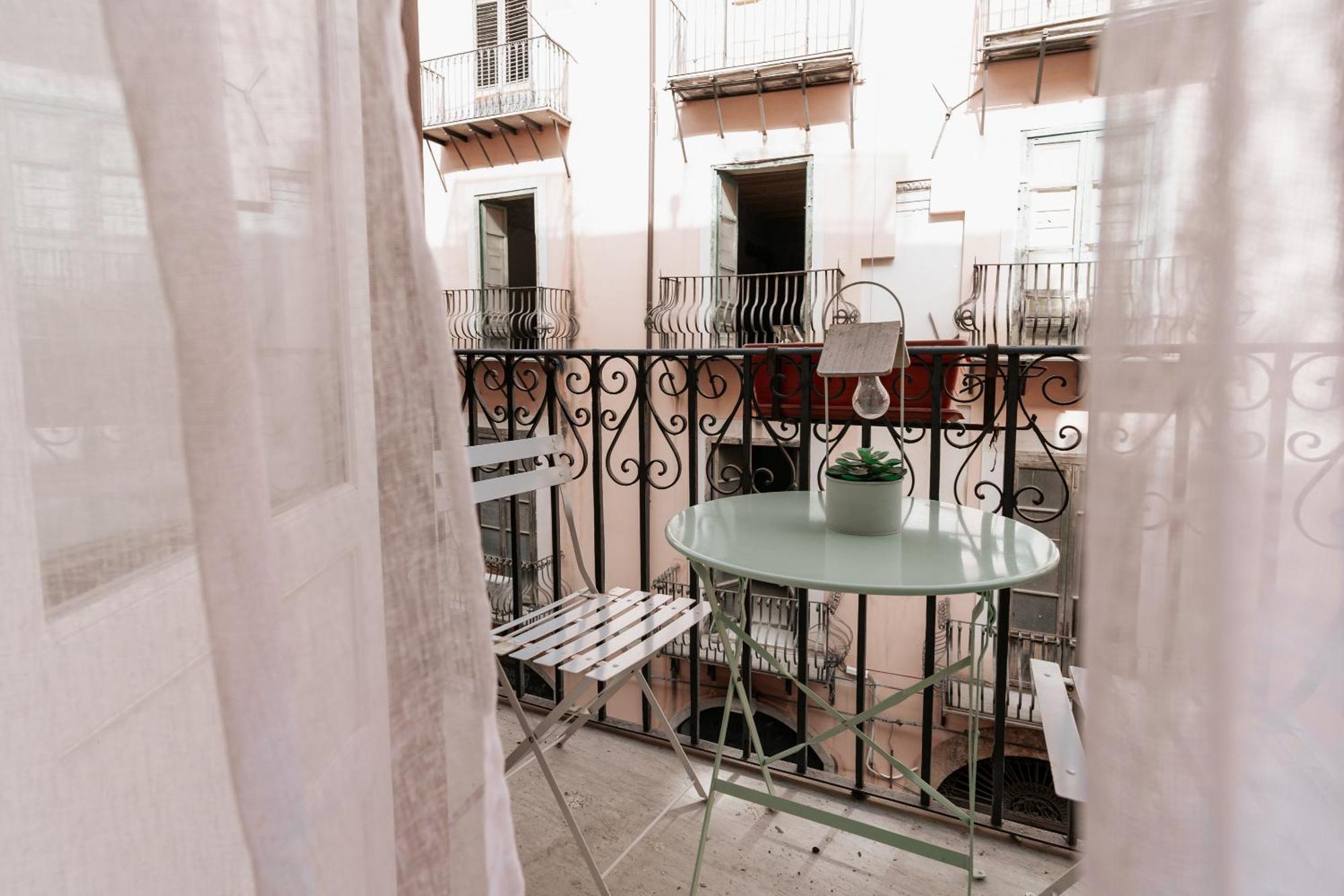 Appartamento Four Luxury Art Palermo Esterno foto